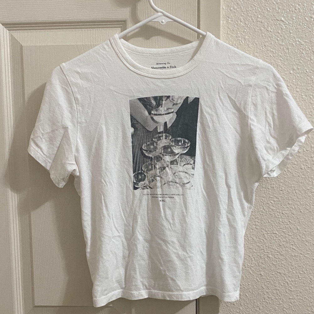 Abercrombie & Fitch White Graphic Tee
